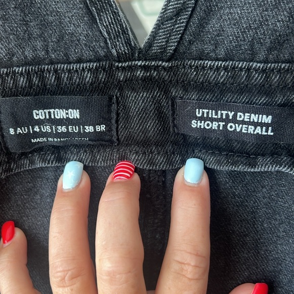 Cotton on Overall Shorts - Picture 2 of 4